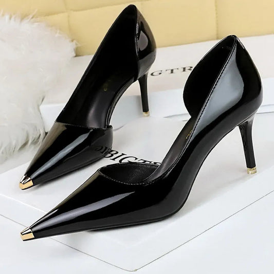 Well Tailored Heels with a Graceful Silhouette