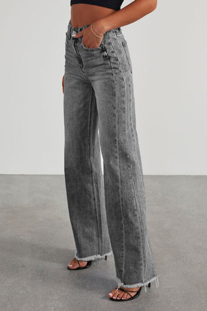 Effortlessly Elegant Garment with a Timeless Design