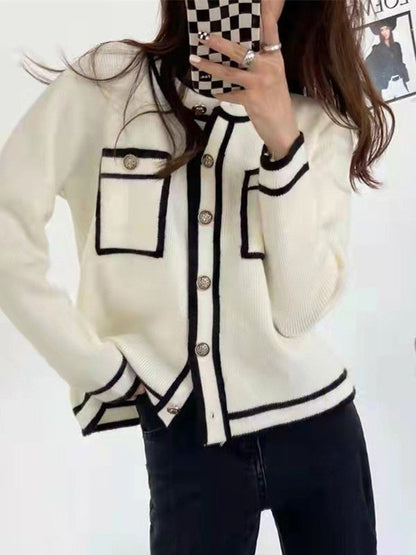 Well Tailored Cardigan with a Graceful Silhouette
