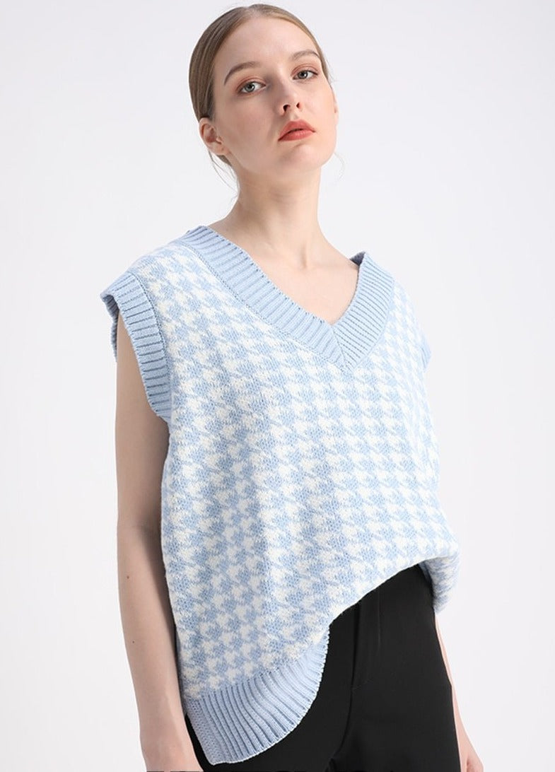 Beautifully Finished Coat in a Timeless Design