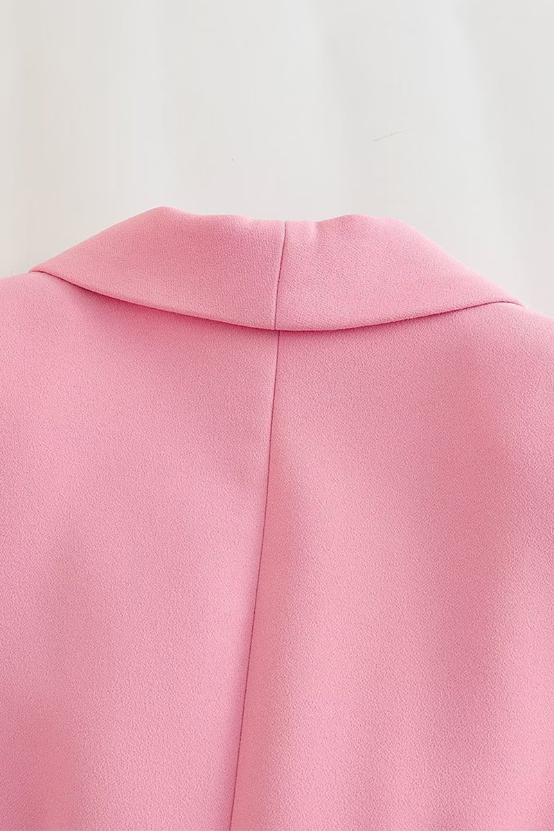 Gracefully Styled Garment for Any Occasion