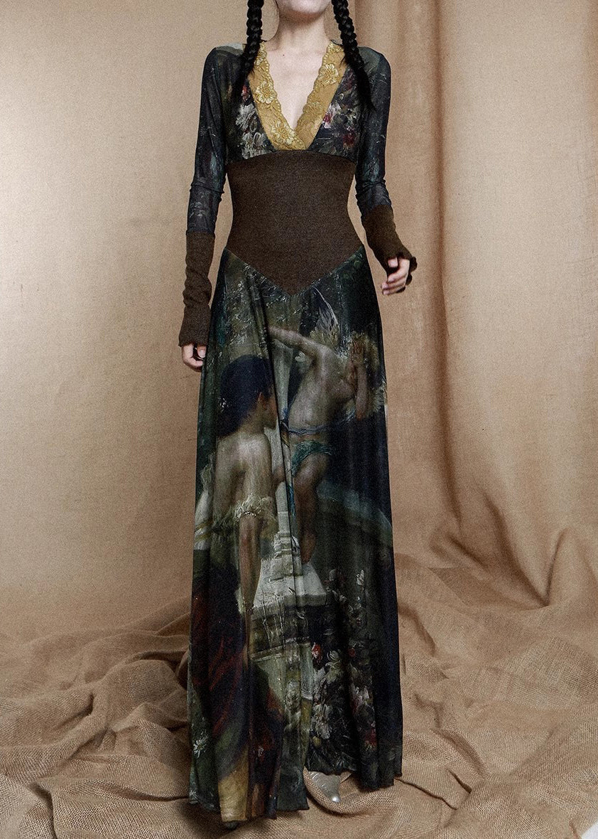Beautifully Crafted Dress in a Classic Style