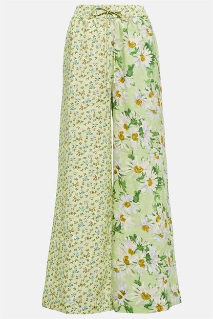 Elegantly Styled Pants for Everyday Wear