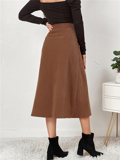Effortlessly Elegant Garment with a Timeless Design