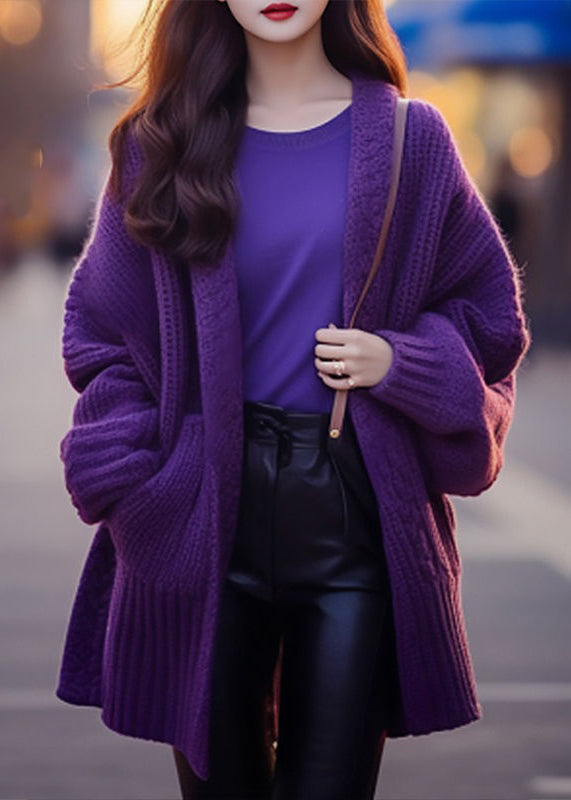 Well Tailored Cardigan with a Graceful Silhouette