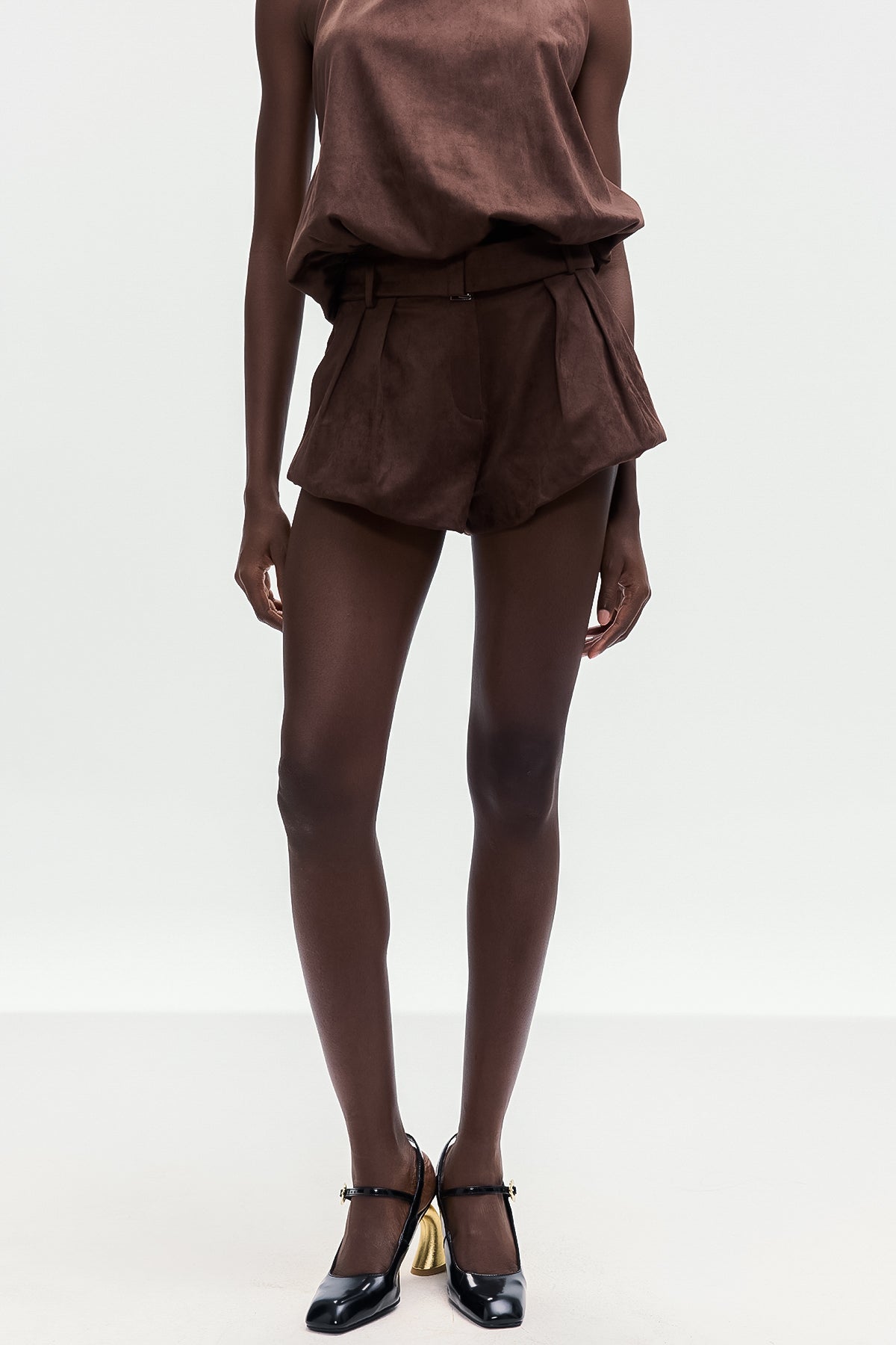 Beautifully Crafted Pants in a Classic Style