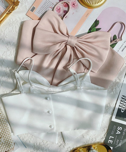 Polished Top with an Effortless Classic Look