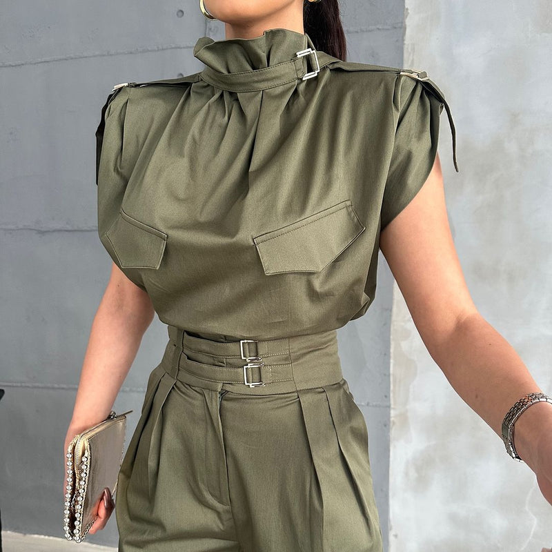 Effortlessly Elegant Garment with a Timeless Design