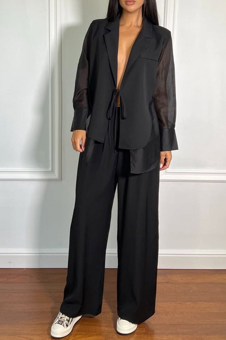 Effortlessly Elegant Pants with a Timeless Design