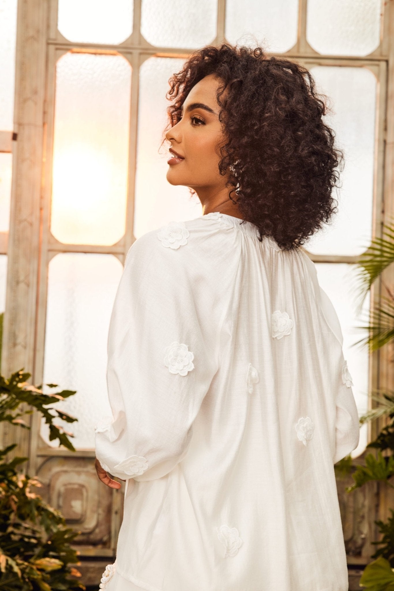 Classic Vintage Blouse with a Flattering Fit