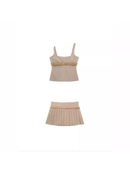 Beautifully Crafted Top in a Classic Style