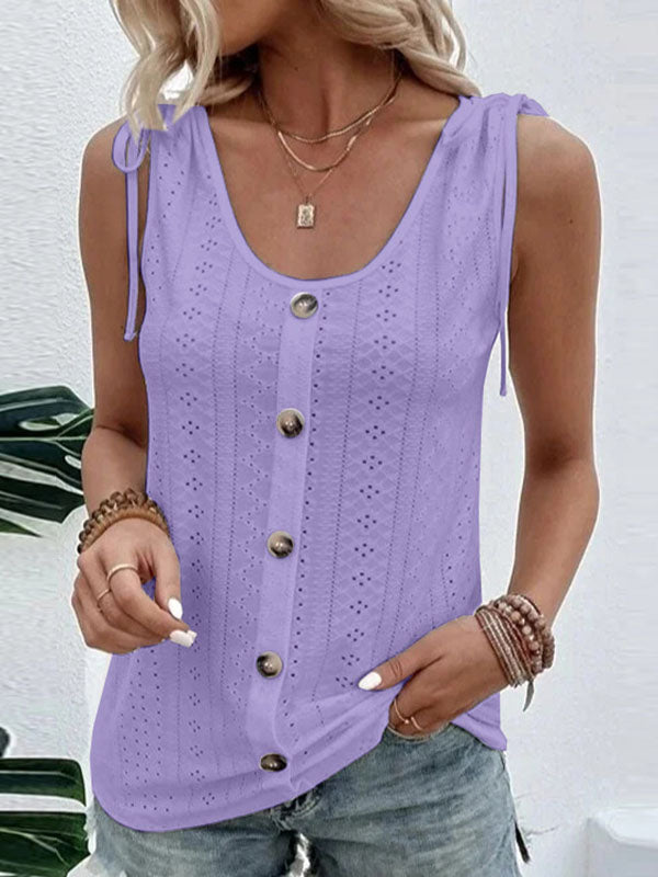 Polished Top with an Effortless Classic Look
