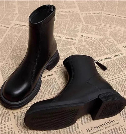 Well Tailored Boots with a Graceful Silhouette