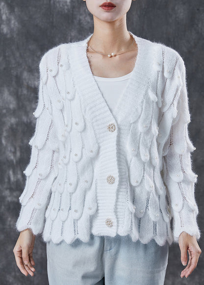 Well Tailored Cardigan with a Graceful Silhouette