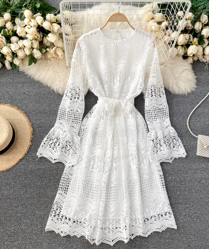 Classic Vintage Dress with a Flattering Fit