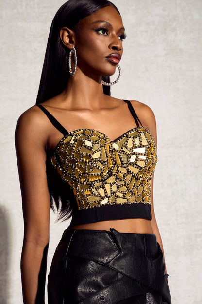 Beautifully Finished Top in a Timeless Design