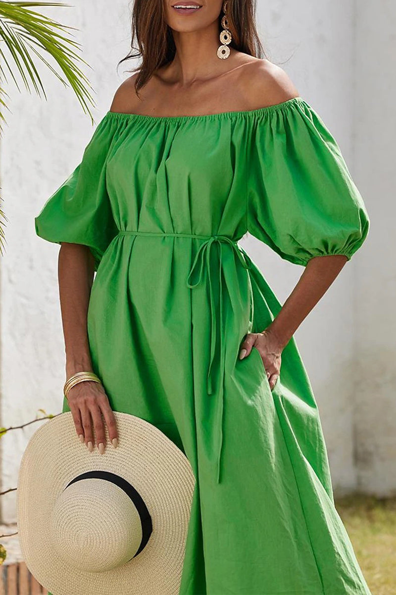 Beautifully Finished Dress in a Timeless Design