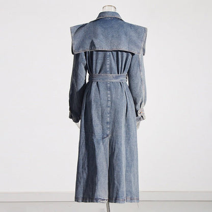 Gracefully Styled Coat for Any Occasion