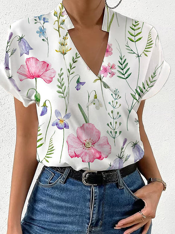 Classic Vintage Blouse with a Flattering Fit
