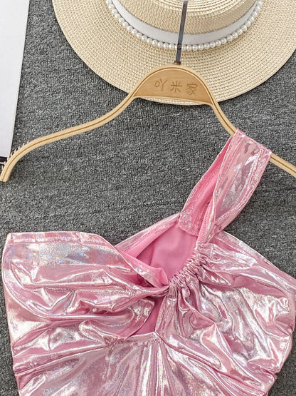 Effortlessly Elegant Top with a Timeless Design