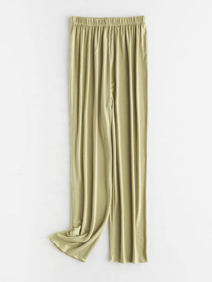Beautifully Finished Garment in a Timeless Design