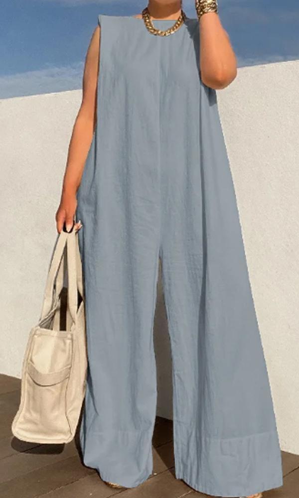 Effortlessly Elegant Garment with a Timeless Design