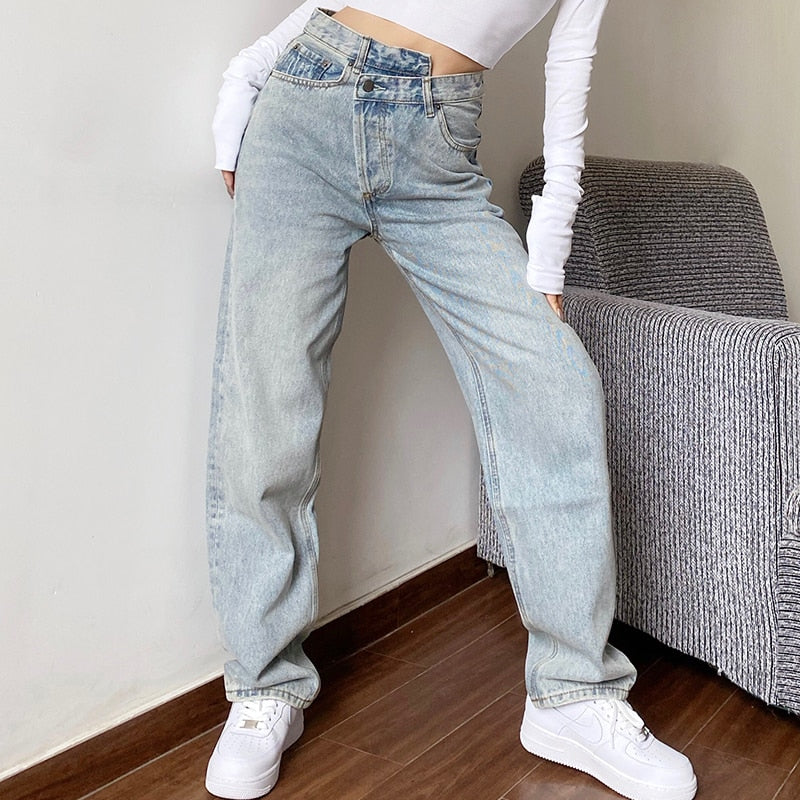 Sophisticated Garment with a Clean Classic Look
