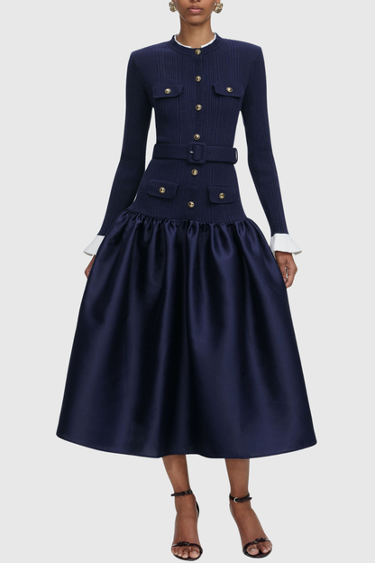 Classic Vintage Dress with a Flattering Fit