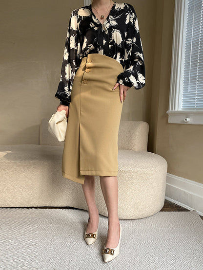 Effortlessly Elegant Blouse with a Timeless Design