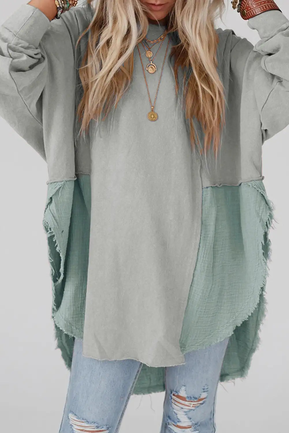 Effortlessly Elegant Blouse with a Timeless Design