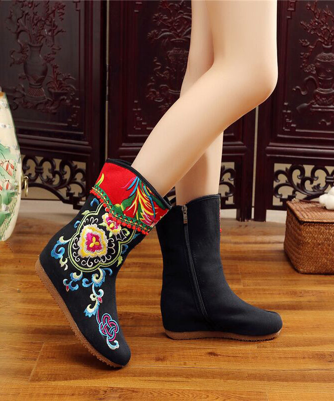 Well Tailored Boots with a Graceful Silhouette