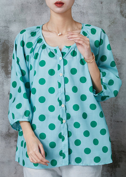 Well Tailored Shirt with a Graceful Silhouette