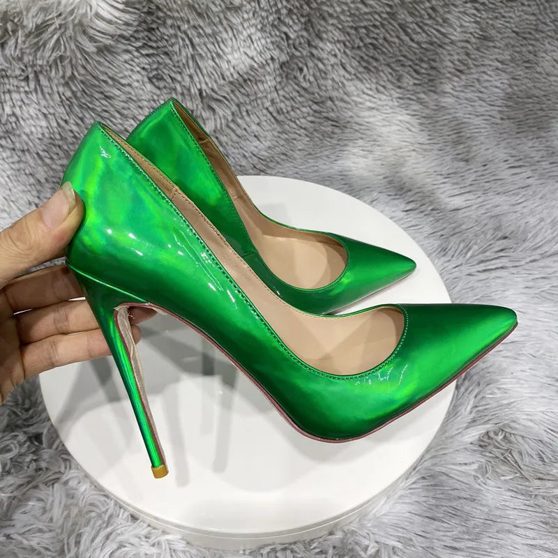 Gracefully Styled Garment for Any Occasion