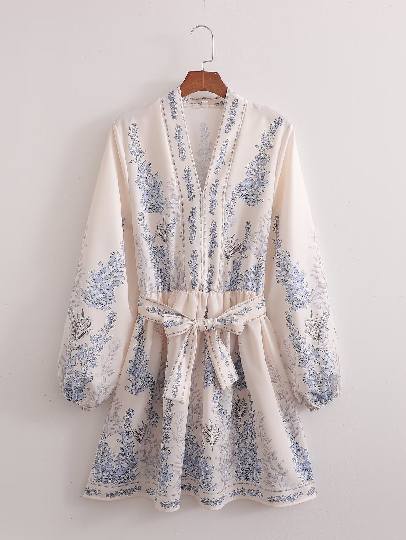 Beautifully Finished Pullover in a Timeless Design