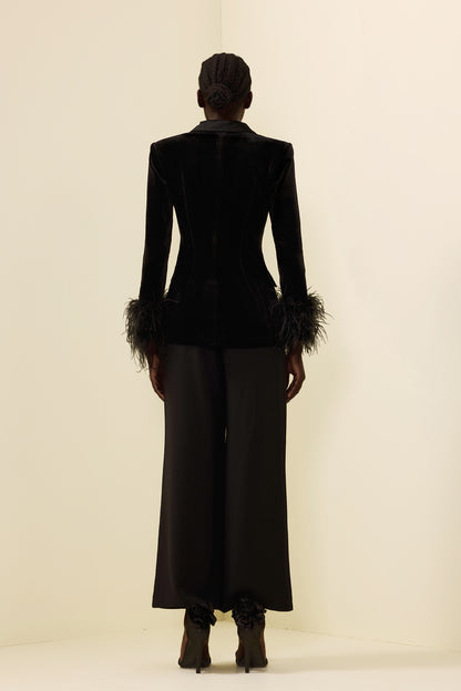Effortlessly Elegant Garment with a Timeless Design