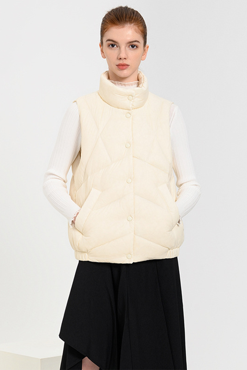 Classic Vintage Coat with a Flattering Fit