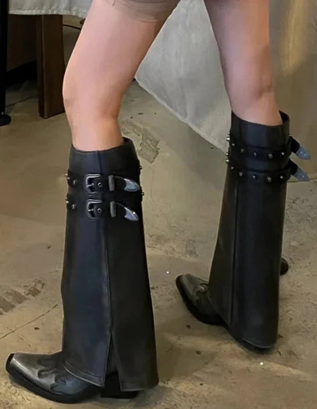 Well Tailored Boots with a Graceful Silhouette