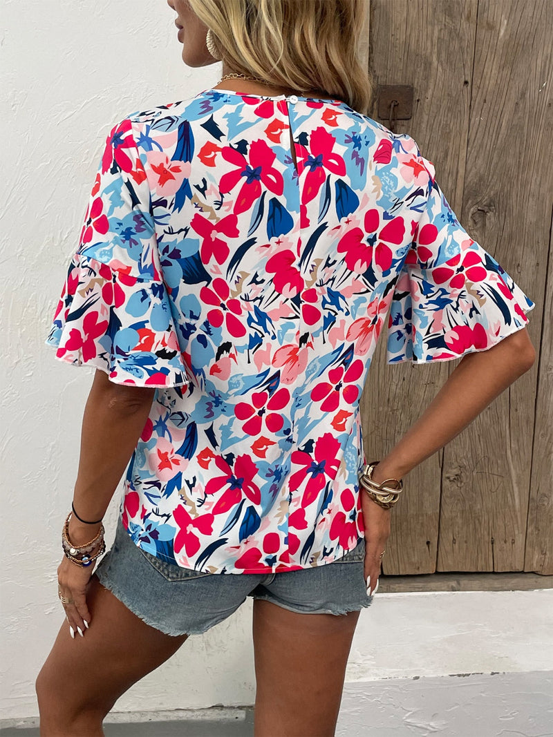 Sophisticated Blouse with a Clean Classic Look