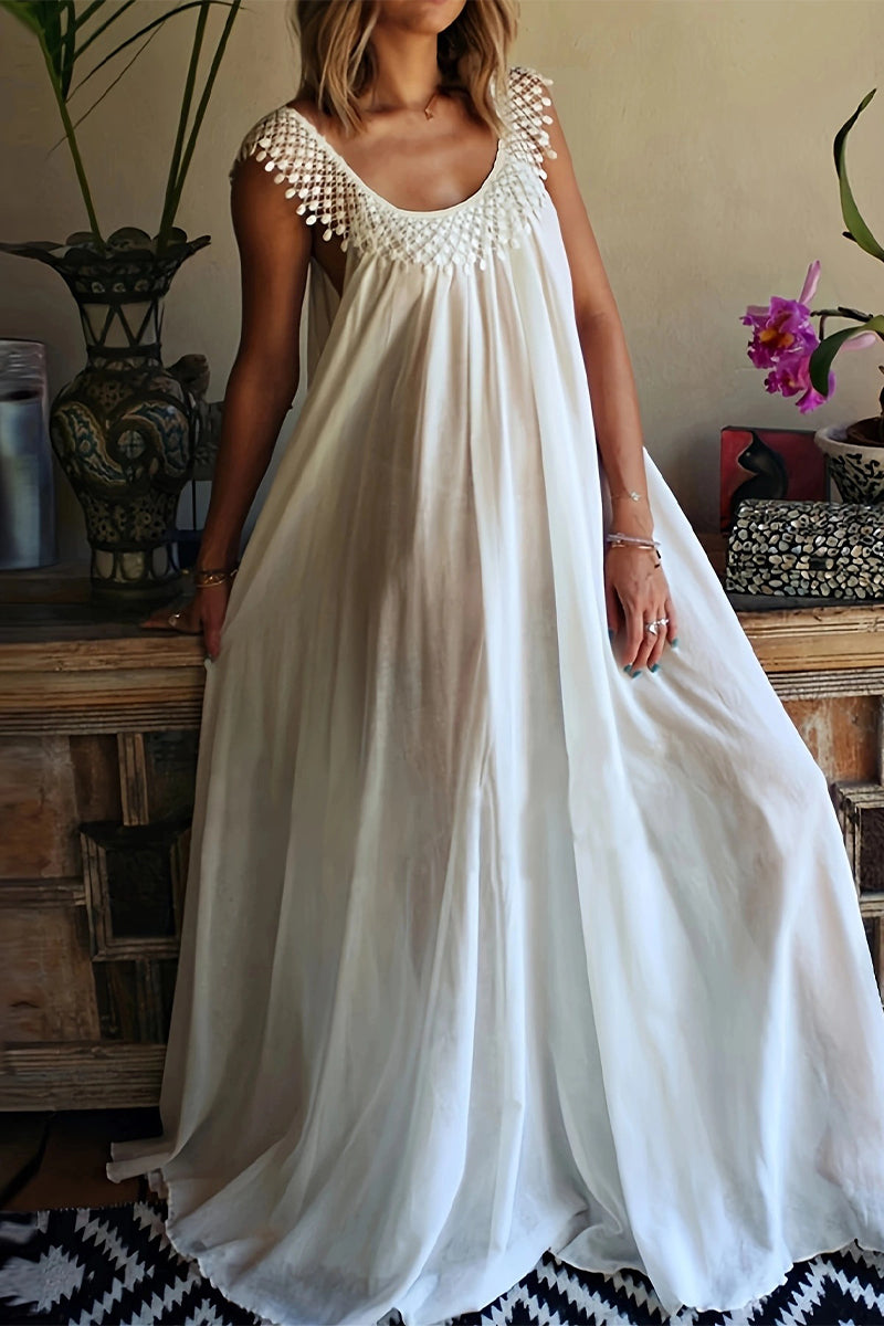 Beautifully Finished Dress in a Timeless Design