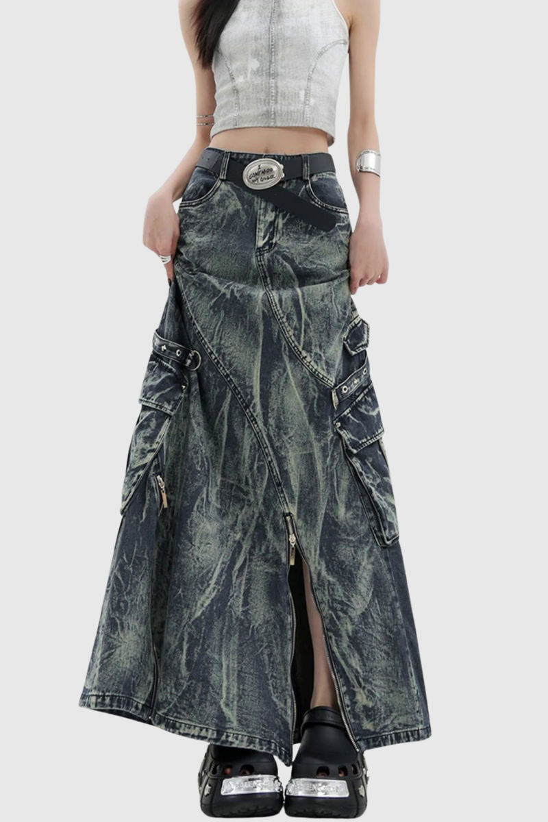 Gracefully Styled Garment for Any Occasion