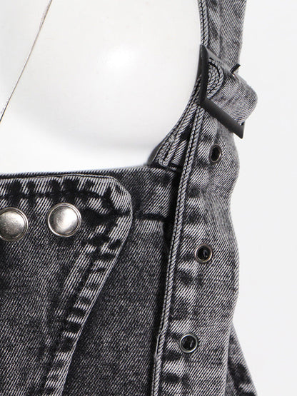Gracefully Styled Garment for Any Occasion