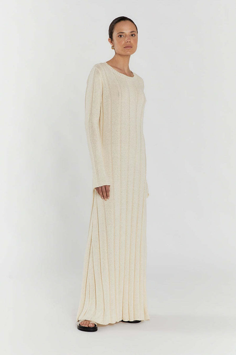 Beautifully Finished Sweater in a Timeless Design