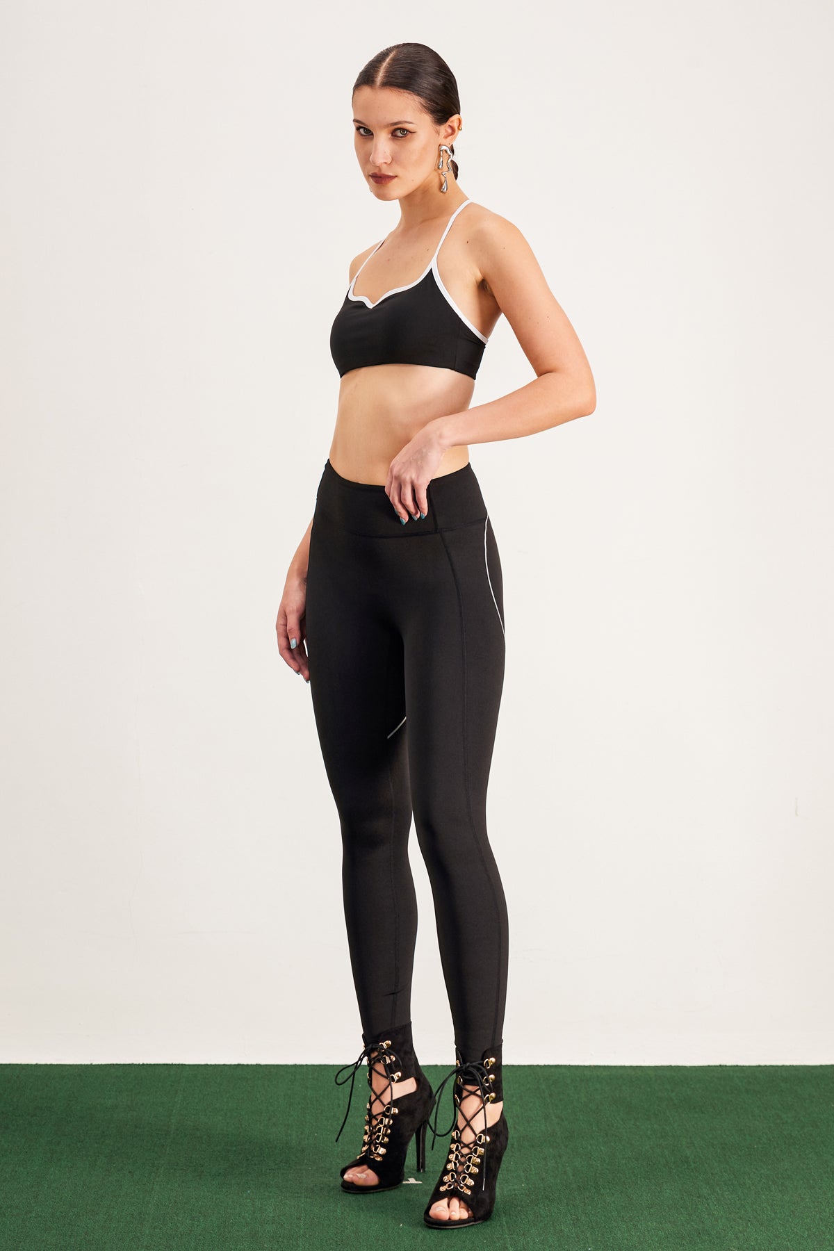 Beautifully Crafted Pants in a Classic Style