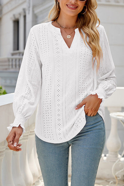 Well Tailored Top with a Graceful Silhouette