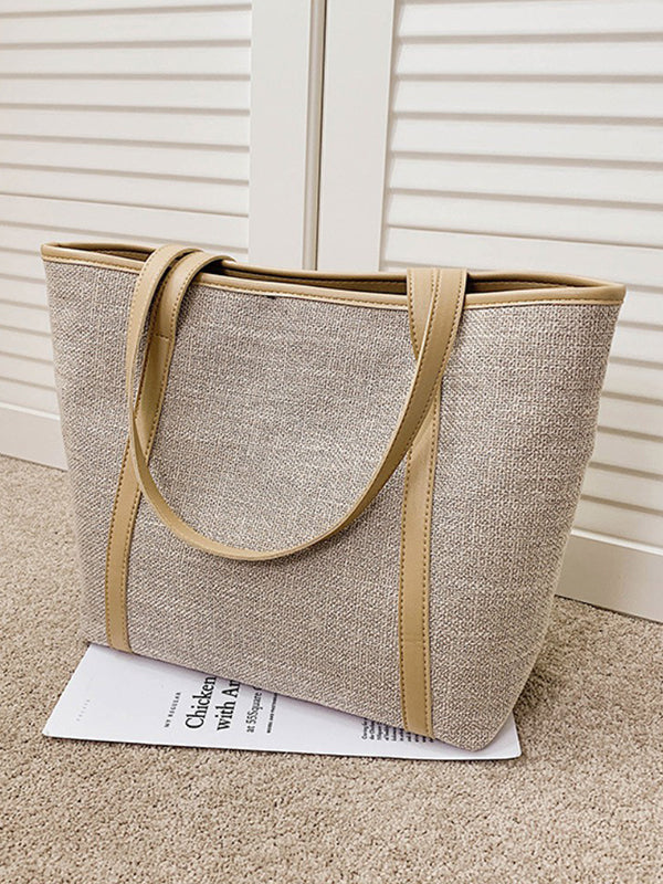 Sophisticated Bag with a Clean Classic Look