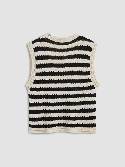 Beautifully Crafted Sweater in a Classic Style