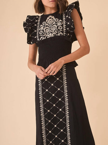 Polished Garment with an Effortless Classic Look