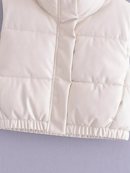 Effortlessly Elegant Garment with a Timeless Design