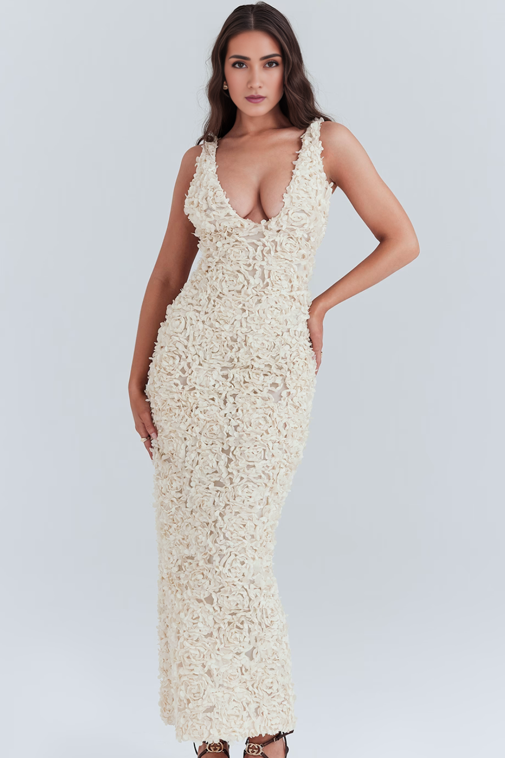 Beautifully Finished Dress in a Timeless Design