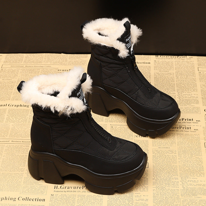 Beautifully Finished Boots in a Timeless Design